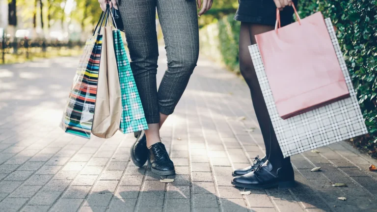 How Omnichannel Technology Improves the In-Store Customer Experience